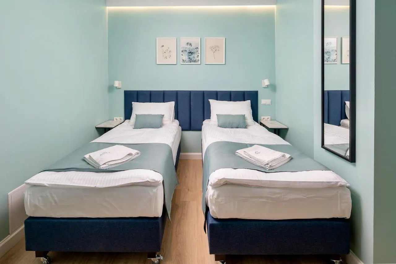 Jess Inn Hostel Rondo Charles De Gaulle Warsaw Poland